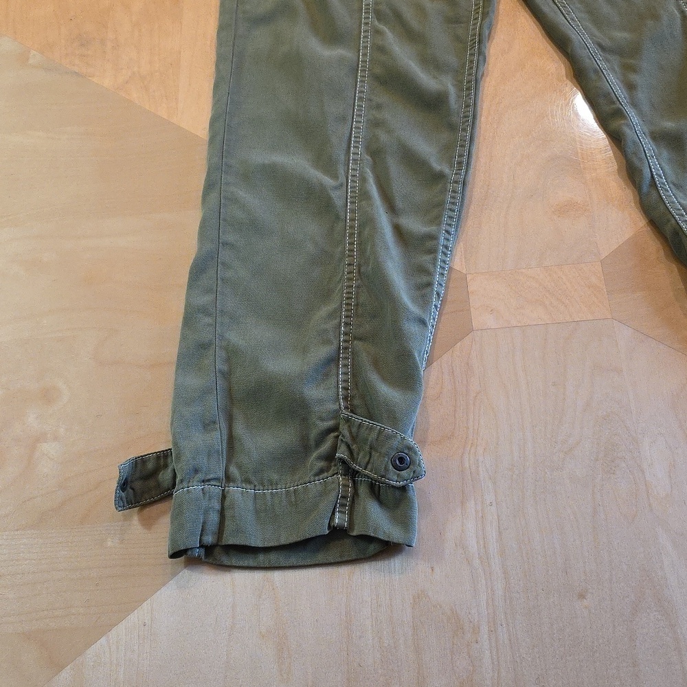 Anthropologie Jackson Army Green Tapered Utility Cargo Pants. Size 2 - Picture 3 of 9